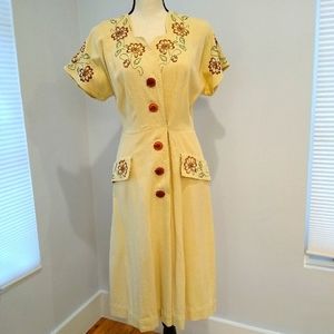 VTG Handmade Dress Embroidered 1940s Pin-up Style